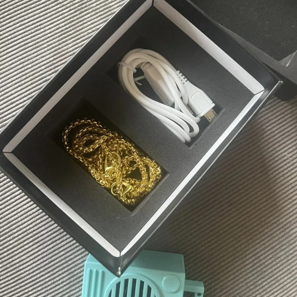 Bumpboxx Microboom Wearable Bluetooth Speaker Boombox w/ Chain - Tiphany Blue - Picture 7 of 12